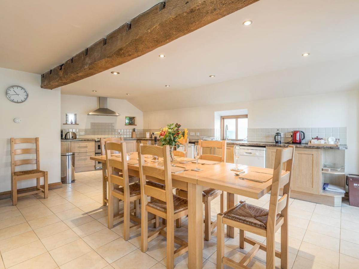 Вилла Glebe Barn Caynham Экстерьер фото